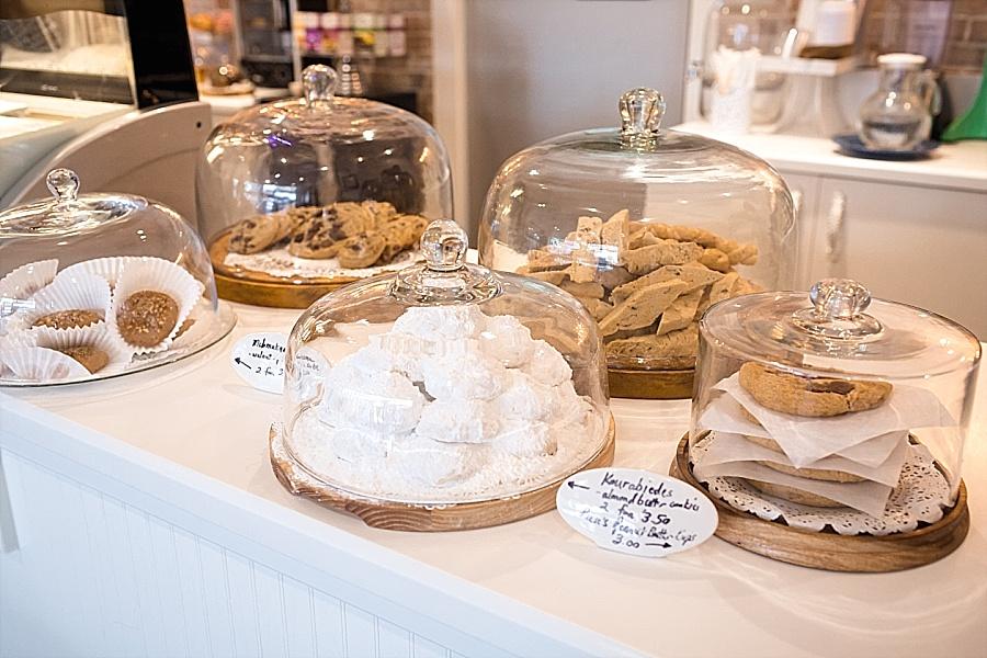  Look at these tasty Greek desserts! And a few chocolate chip cookies for good measure :) 